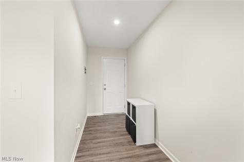 21451 Wilmore Avenue Euclid OH 44123