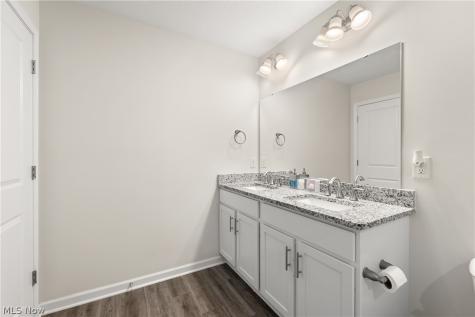 21451 Wilmore Avenue Euclid OH 44123