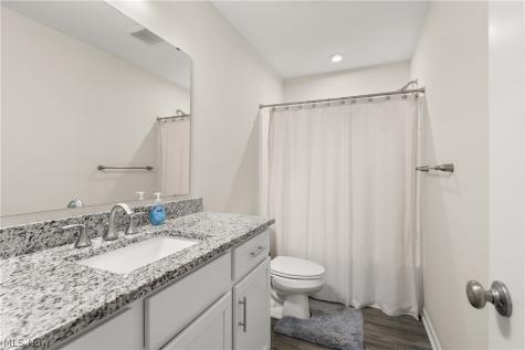 21451 Wilmore Avenue Euclid OH 44123
