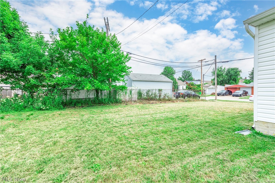 21451 Wilmore Avenue Euclid OH 44123