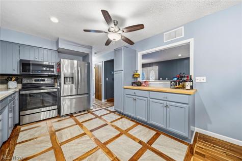 16425 Stagecoach Drive Garrettsville OH 44231