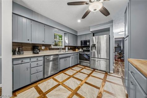 16425 Stagecoach Drive Garrettsville OH 44231
