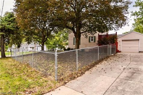 1699 Sunset Avenue Akron OH 44301