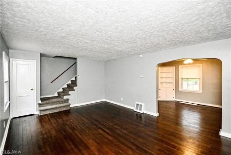 1699 Sunset Avenue Akron OH 44301