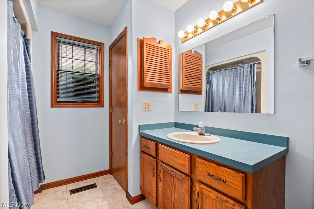 314 Greenwood Court Elyria OH 44035