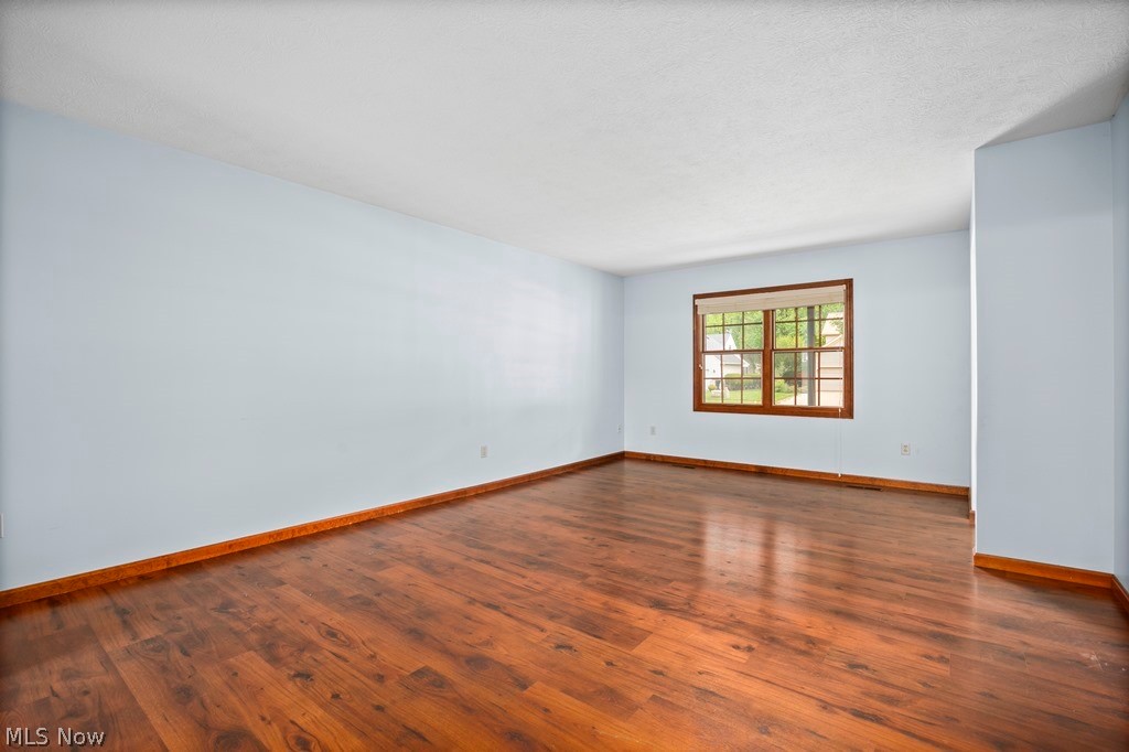 314 Greenwood Court Elyria OH 44035