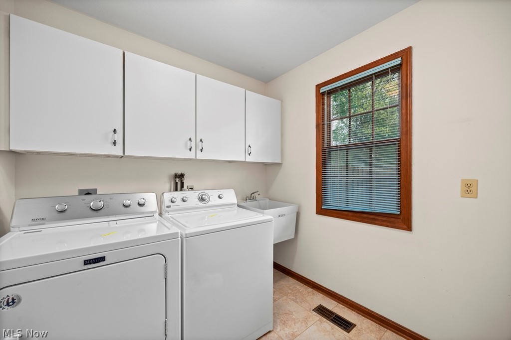 314 Greenwood Court Elyria OH 44035