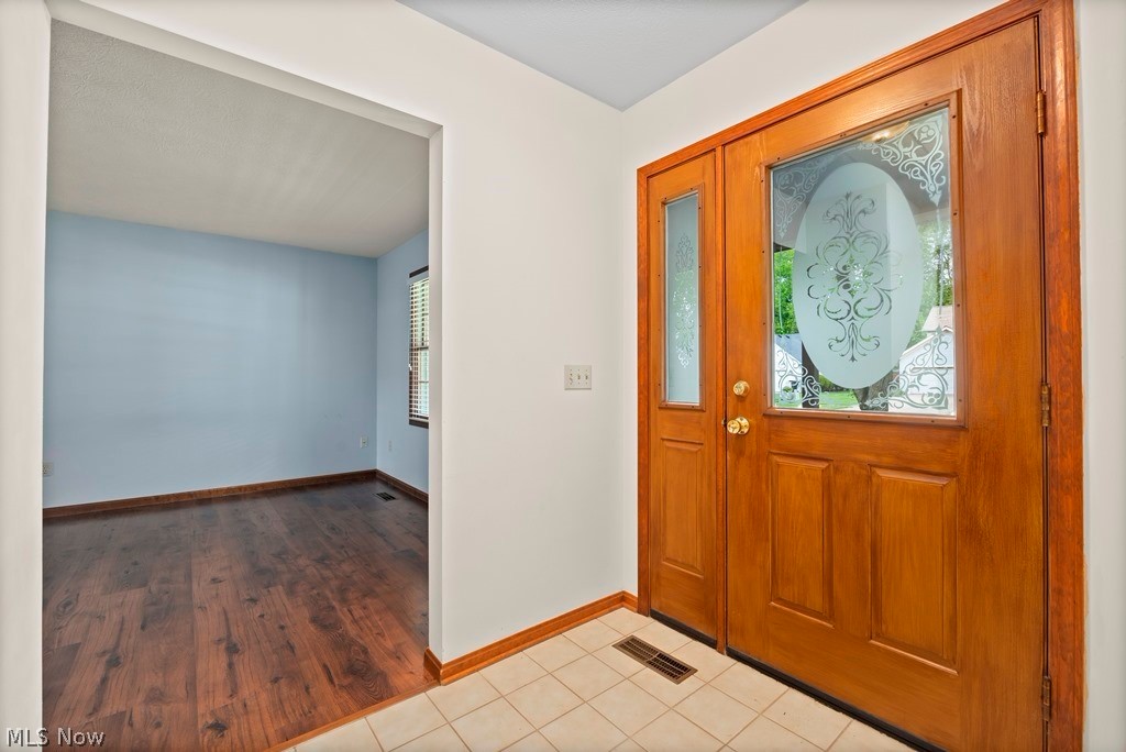 314 Greenwood Court Elyria OH 44035