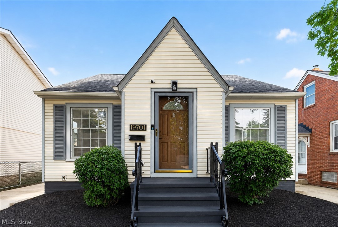 19701 Naumann Avenue Euclid OH 44119
