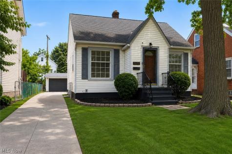19701 Naumann Avenue Euclid OH 44119
