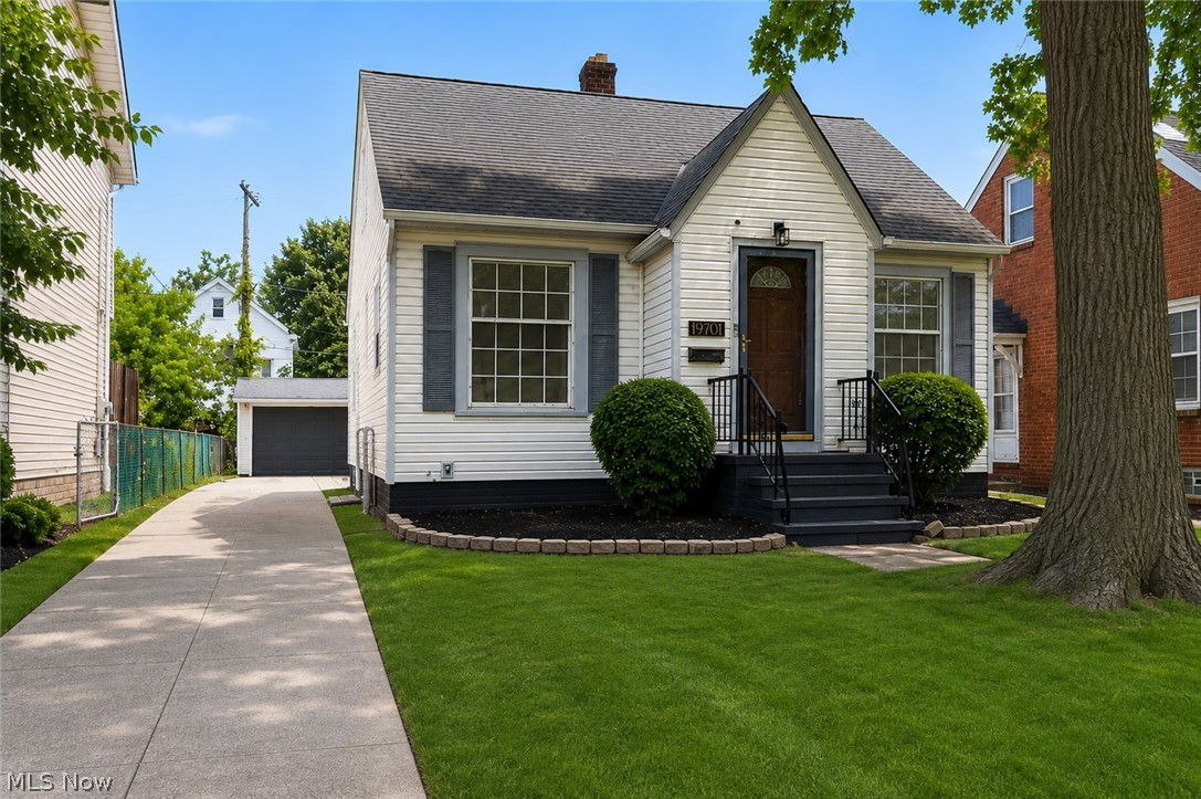 19701 Naumann Avenue Euclid OH 44119