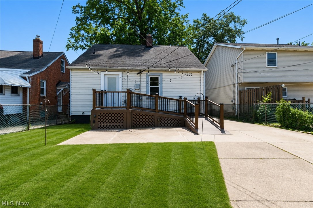 19701 Naumann Avenue Euclid OH 44119