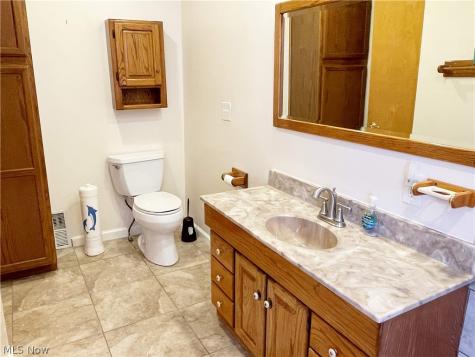 1661 Byron Drive Mayfield Heights OH 44124