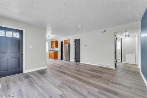 4026 W 144th Street Cleveland OH 44135