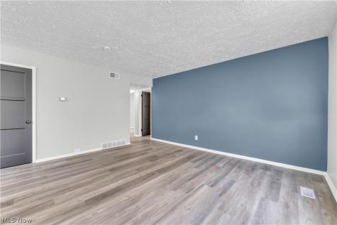 4026 W 144th Street Cleveland OH 44135