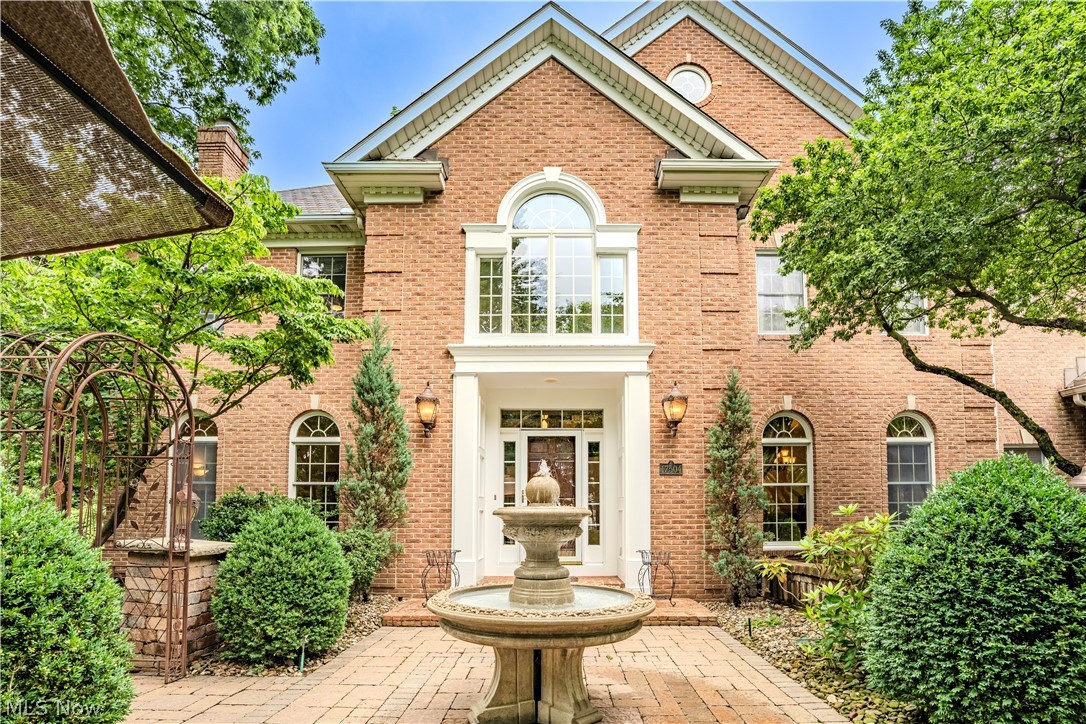 17504 Willow Wood Drive Strongsville OH 44136