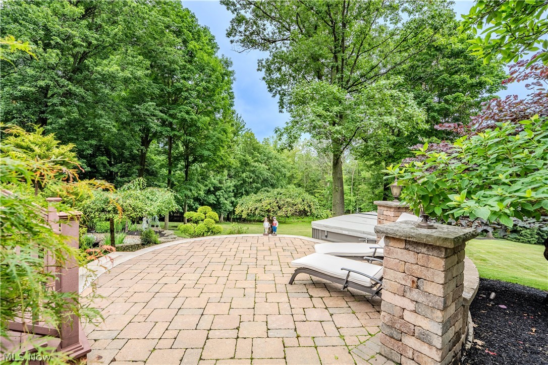17504 Willow Wood Drive Strongsville OH 44136