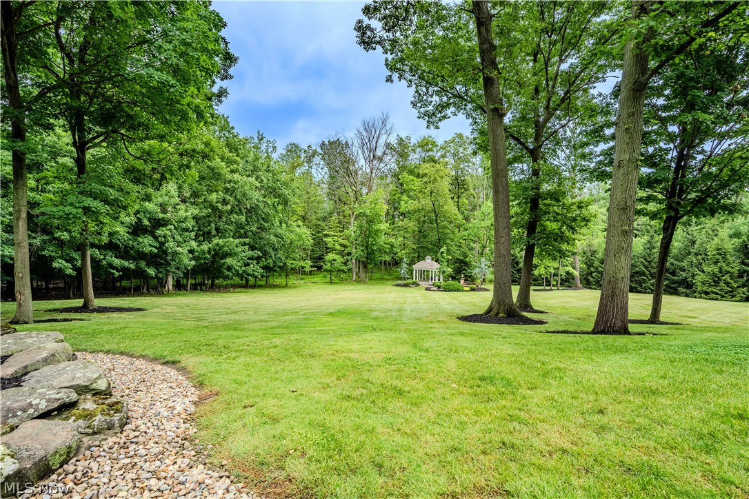 17504 Willow Wood Drive Strongsville OH 44136