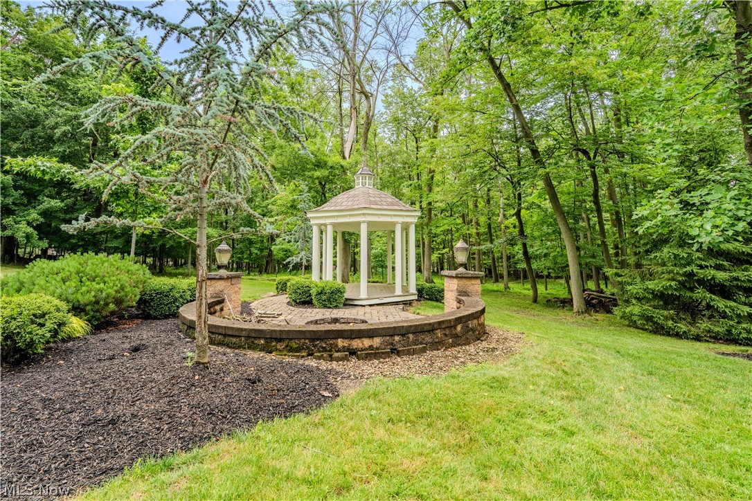 17504 Willow Wood Drive Strongsville OH 44136