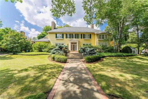 2469 Kenilworth Road Cleveland Heights OH 44106