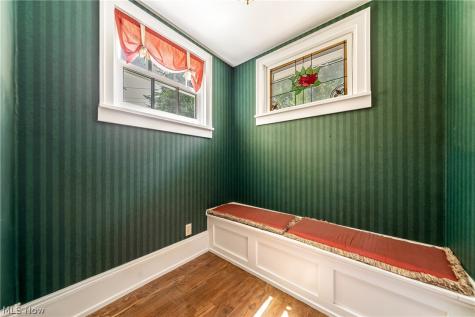 2469 Kenilworth Road Cleveland Heights OH 44106