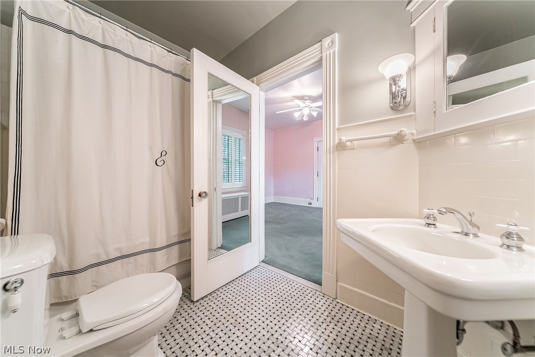 2469 Kenilworth Road Cleveland Heights OH 44106