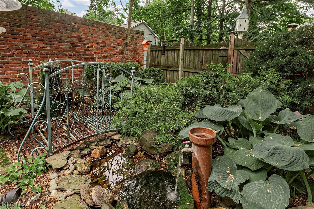 2469 Kenilworth Road Cleveland Heights OH 44106