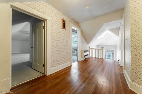 2469 Kenilworth Road Cleveland Heights OH 44106