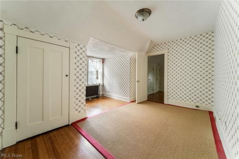 2469 Kenilworth Road Cleveland Heights OH 44106