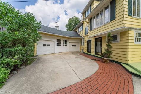 2469 Kenilworth Road Cleveland Heights OH 44106