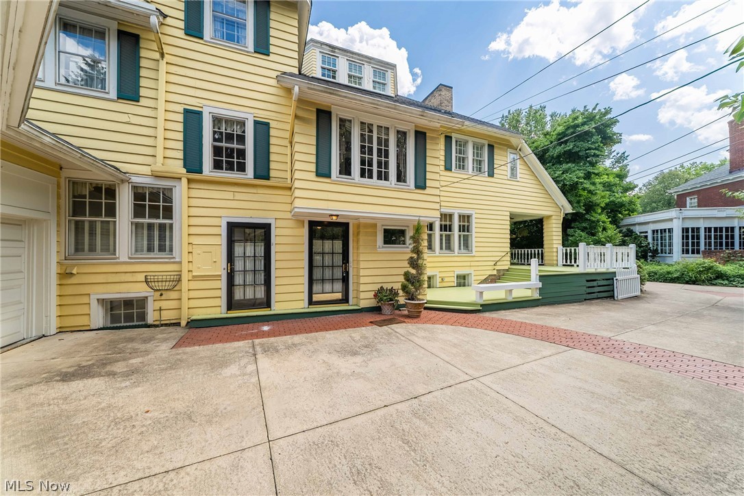 2469 Kenilworth Road Cleveland Heights OH 44106