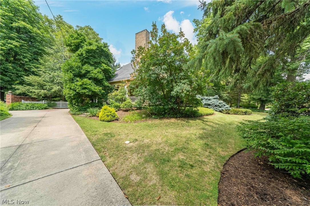 2469 Kenilworth Road Cleveland Heights OH 44106