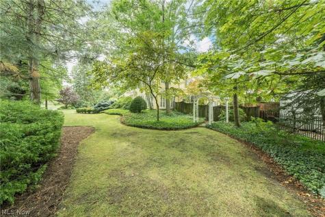 2469 Kenilworth Road Cleveland Heights OH 44106