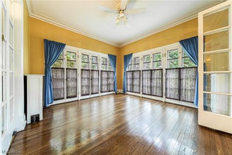 2469 Kenilworth Road Cleveland Heights OH 44106