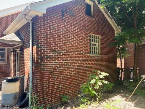 1003 Nathaniel Road Cleveland OH 44110