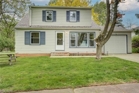 5061 Miller Avenue Maple Heights OH 44137