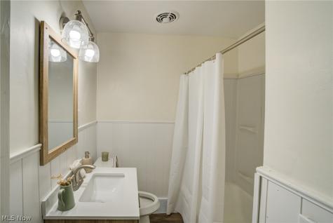 5061 Miller Avenue Maple Heights OH 44137