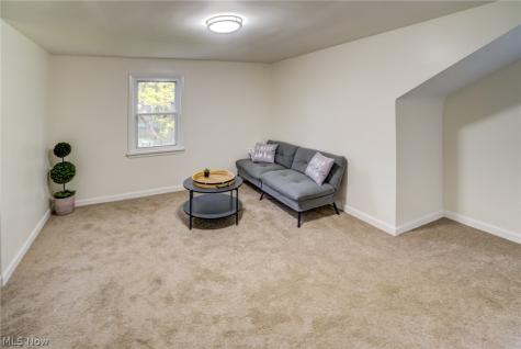 5061 Miller Avenue Maple Heights OH 44137