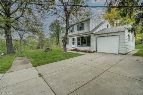 5061 Miller Avenue Maple Heights OH 44137