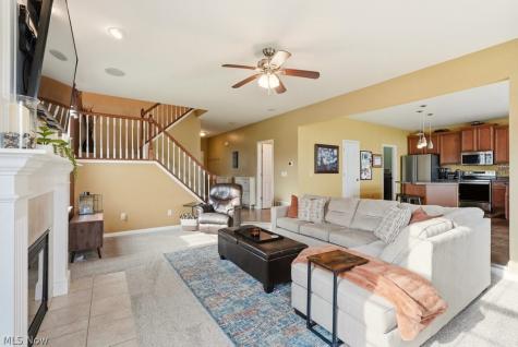 214 Gatwick Grove Circle Wadsworth OH 44281