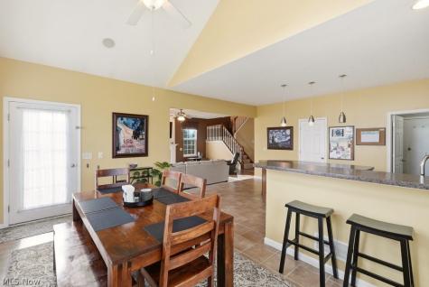 214 Gatwick Grove Circle Wadsworth OH 44281