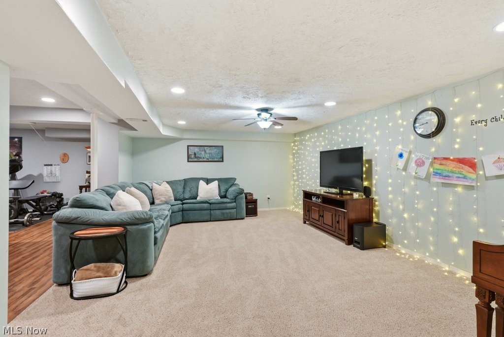 214 Gatwick Grove Circle Wadsworth OH 44281