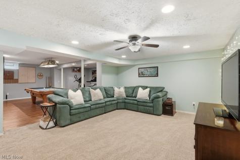 214 Gatwick Grove Circle Wadsworth OH 44281