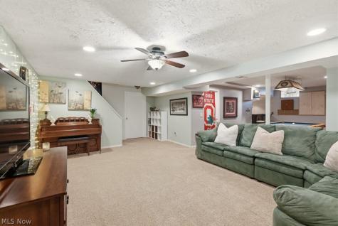 214 Gatwick Grove Circle Wadsworth OH 44281