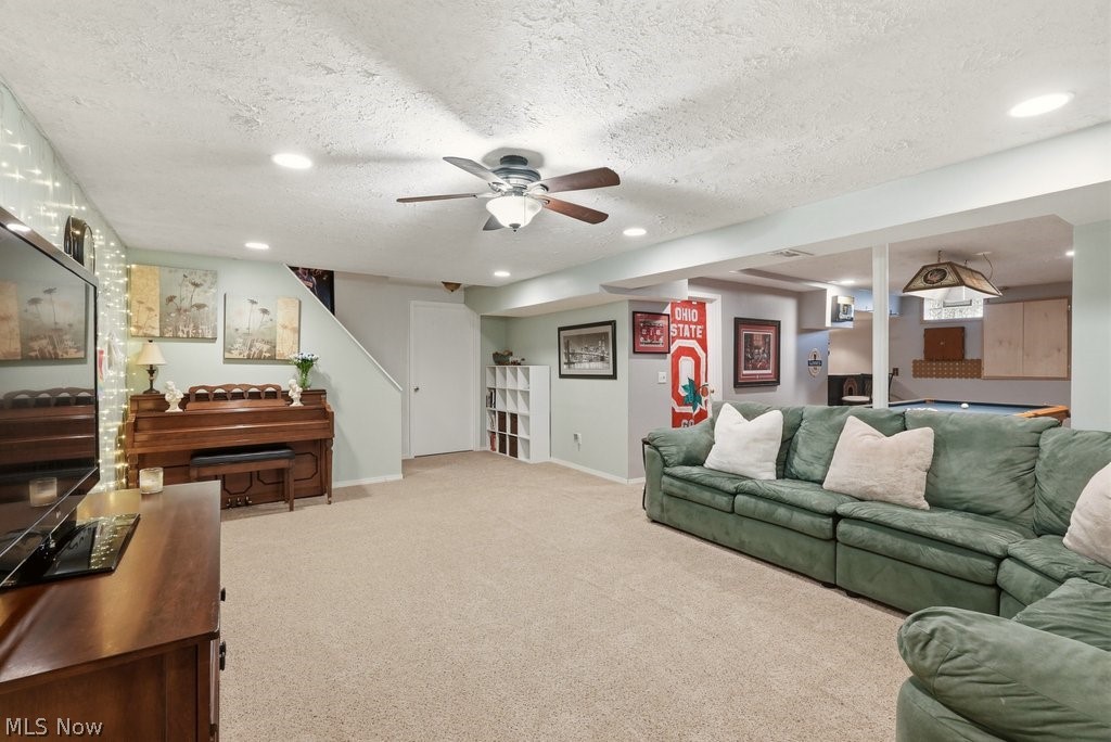 214 Gatwick Grove Circle Wadsworth OH 44281