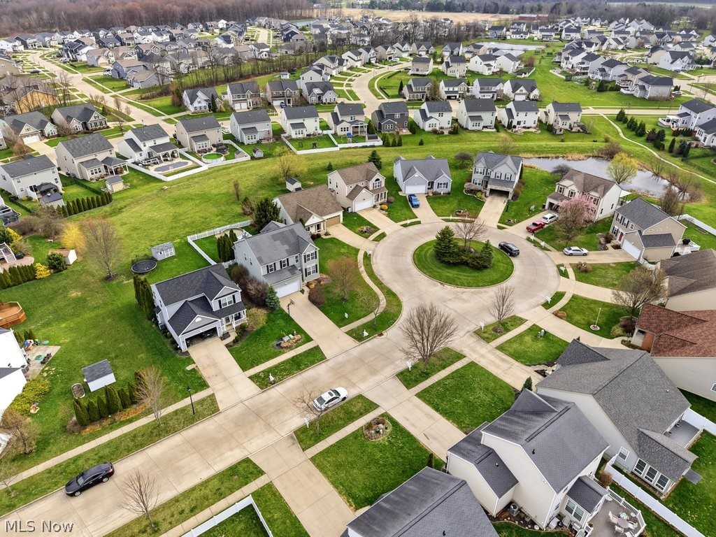 214 Gatwick Grove Circle Wadsworth OH 44281