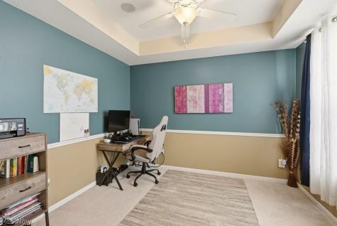 214 Gatwick Grove Circle Wadsworth OH 44281