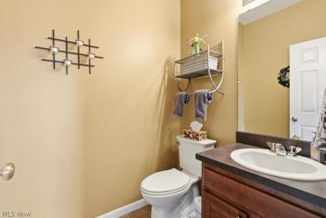 214 Gatwick Grove Circle Wadsworth OH 44281