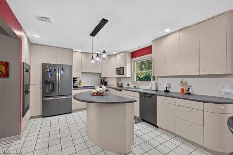 4745 Tanglewood Circle NE Canton OH 44714