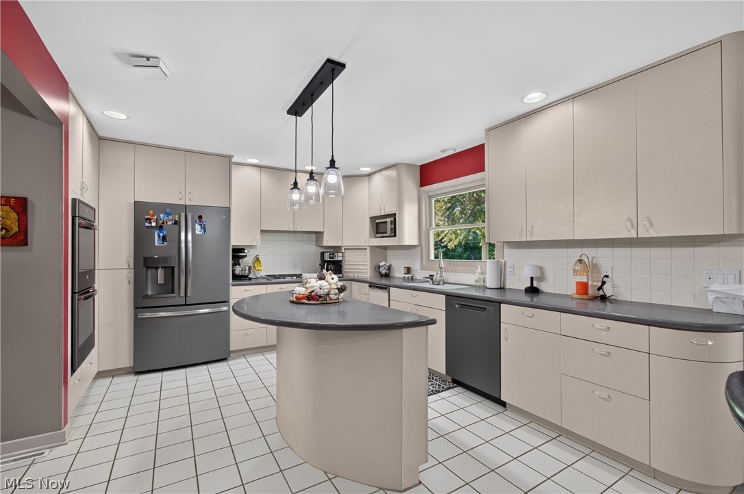 4745 Tanglewood Circle NE Canton OH 44714